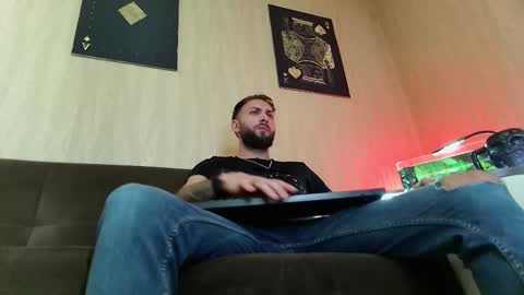 Robbie online show from 03/12/25, 08:52