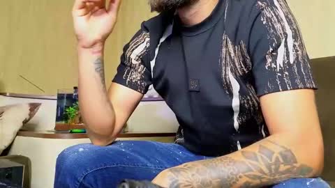 Robbie online show from 09/16/25, 05:08