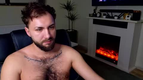 Snapshot of jamienoxus chatting on 03/24/26, 07:13 Robbie online show from 03/24/26, 07:13