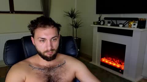 Snapshot of jamienoxus chatting on 03/27/26, 08:59 Robbie online show from 03/27/26, 08:59