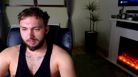 Snapshot of jamienoxus chatting on 04/15/26, 07:04 Robbie online show from 04/15/26, 07:04