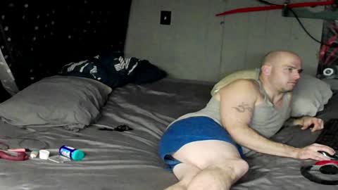 Snapshot of jamieskye72 chatting on 12/02/24, 07:03 CDJamieSkye online show from 12/02/24, 07:03