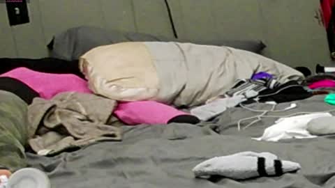 Snapshot of jamieskye72 chatting on 12/13/24, 11:13 CDJamieSkye online show from 12/13/24, 11:13