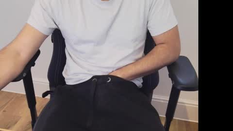 Snapshot of jammyedge chatting on 01/07/25, 08:24 Jammy online show from 01/07/25, 08:24