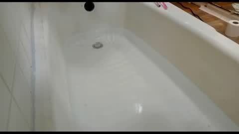 Snapshot of jamwarnerone chatting on 09/28/25, 04:01 Bootyshows online show from 09/28/25, 04:01