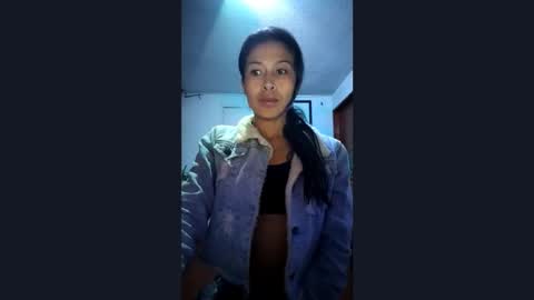 janariivera1 online show from 09/17/25, 03:08