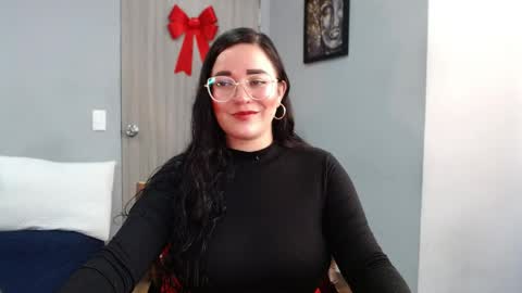 Snapshot of jane_and_paul1 chatting on 04/15/26, 04:25 online show from 04/15/26, 04:25