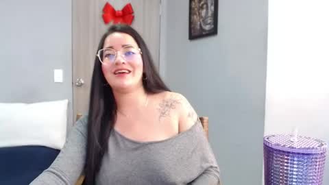 Snapshot of jane_and_paul1 chatting on 04/20/26, 09:38 online show from 04/20/26, 09:38