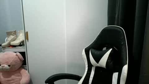 YOUR LOVELY JANE online show from 11/10/25, 06:23