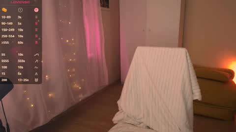 Snapshot of jane_kinn chatting on 05/11/26, 05:57 jane_kinn online show from 05/11/26, 05:57