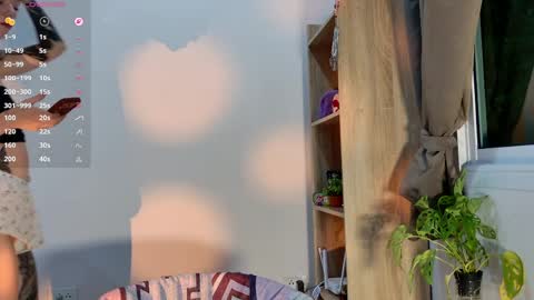 Snapshot of jane_margol1s chatting on 04/05/26, 10:29 jane_margol1s online show from 04/05/26, 10:29