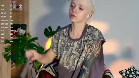 Snapshot of jane_margol1s chatting on 04/19/26, 06:10 jane_margol1s online show from 04/19/26, 06:10