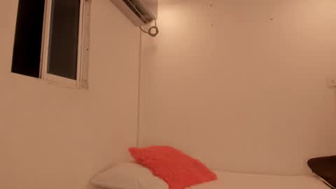 Snapshot of jane_monttgomery chatting on 02/28/25, 12:43 Jane M online show from 02/28/25, 12:43