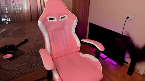 Jane online show from 02/18/25, 04:37