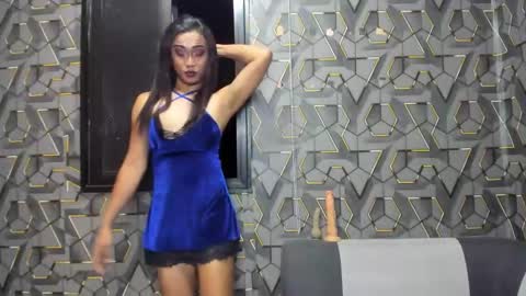 Snapshot of jane_zayerx1005 chatting on 04/22/26, 01:23 jane online show from 04/22/26, 01:23