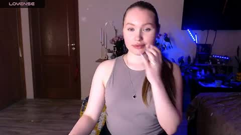 Snapshot of janeblossomhot chatting on 05/12/26, 05:32 Jane online show from 05/12/26, 05:32
