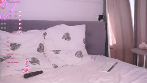 Jennifer  online show from 03/10/25, 09:10