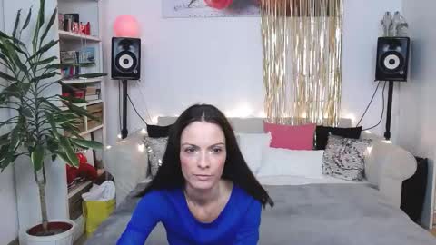 JaneDejay online show from 11/23/25, 09:36