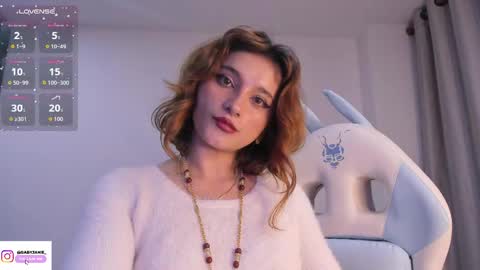 Snapshot of janee_lane chatting on 04/30/26, 02:29 Jane online show from 04/30/26, 02:29