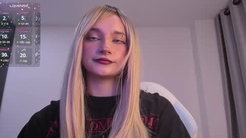 Snapshot of janee_lane chatting on 05/25/26, 01:00 Jane online show from 05/25/26, 01:00
