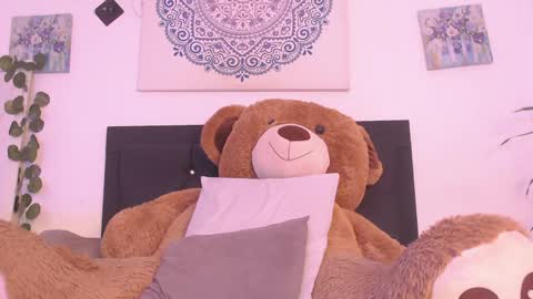 Snapshot of janeebony_ chatting on 12/15/24, 06:15 Jane online show from 12/15/24, 06:15