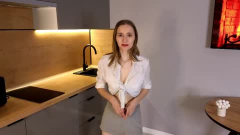 Snapshot of janemclaughlin chatting on 04/27/26, 02:15 May online show from 04/27/26, 02:15