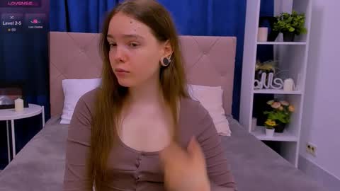 Snapshot of janenichols chatting on 02/17/26, 01:13 Jane online show from 02/17/26, 01:13