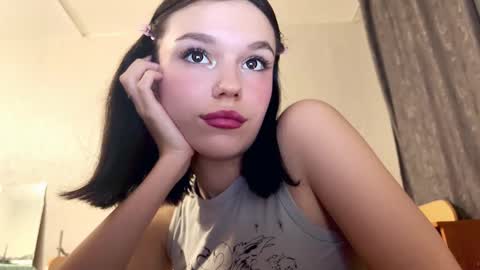 Aleksia online show from 11/24/25, 02:17