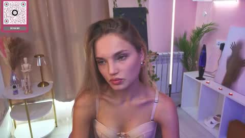 Hi Im Alice and here youll find something online show from 10/14/25, 06:14