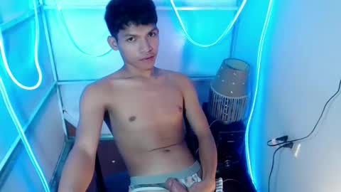 janlloyd04 online show from 03/10/26, 02:22