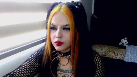      online show from 02/07/25, 08:42