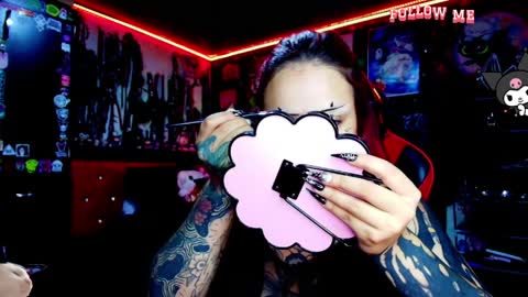      online show from 04/11/26, 12:15