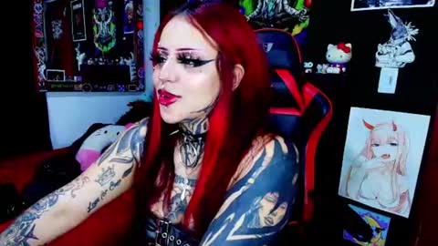 Snapshot of janna_ink chatting on 06/25/26, 05:12 online show from 06/25/26, 05:12