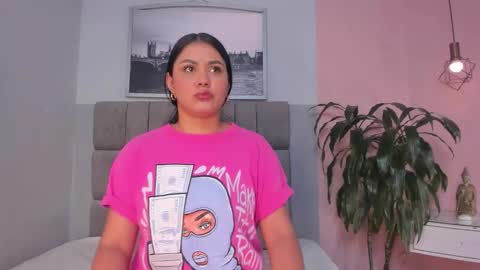 Janna online show from 11/12/25, 10:48