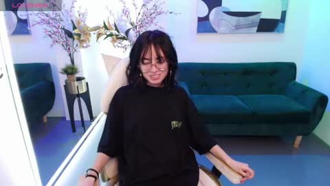          online show from 05/15/26, 08:05