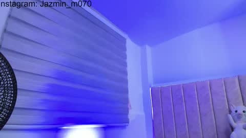 Snapshot of janne_moore chatting on 03/27/26, 03:23 Jane online show from 03/27/26, 03:23