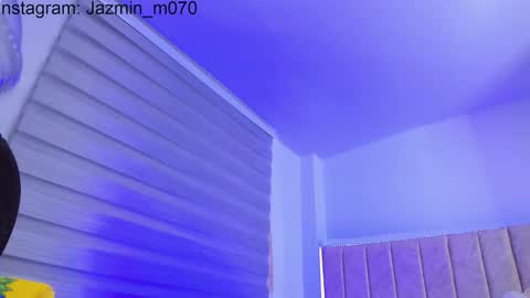 Snapshot of janne_moore chatting on 03/30/26, 11:22 Jane online show from 03/30/26, 11:22