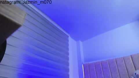 Snapshot of janne_moore chatting on 04/15/26, 09:38 Jane online show from 04/15/26, 09:38