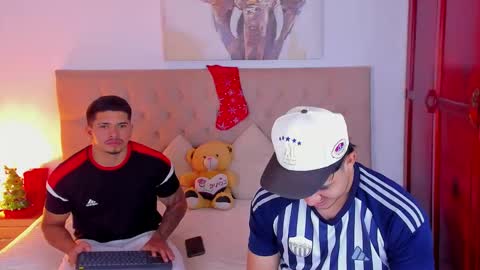 Snapshot of janomar01 chatting on 12/16/25, 07:08 janomar01 online show from 12/16/25, 07:08