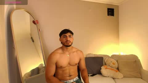 janomar01 online show from 04/14/26, 06:25