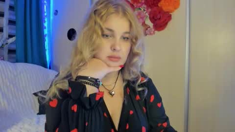 Snapshot of jansylines chatting on 10/10/25, 06:40 JansyLines online show from 10/10/25, 06:40