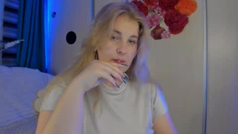 Snapshot of jansylines chatting on 10/14/25, 05:47 JansyLines online show from 10/14/25, 05:47