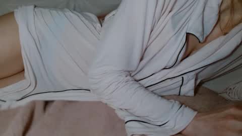 Snapshot of januarydaze chatting on 02/17/25, 05:25 the small pp whisperer ball puncher online show from 02/17/25, 05:25