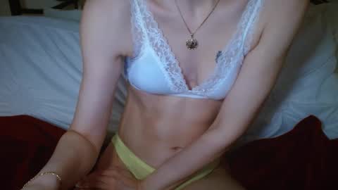 Snapshot of januarydaze chatting on 09/19/25, 05:42 the small pp whisperer ball puncher online show from 09/19/25, 05:42