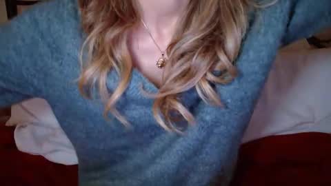 Snapshot of januarydaze chatting on 11/29/25, 07:22 the small pp whisperer ball puncher online show from 11/29/25, 07:22