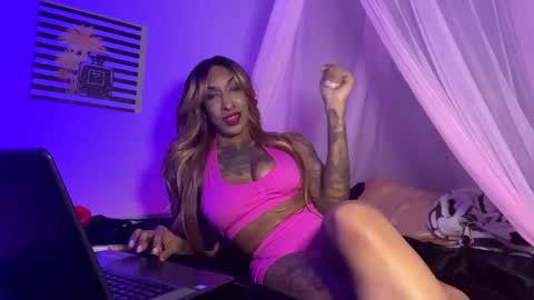 Snapshot of januaryvice chatting on 11/17/25, 12:55 JanuaryVice online show from 11/17/25, 12:55