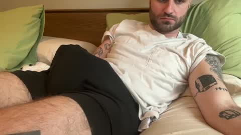 Snapshot of japandroidd chatting on 09/21/25, 11:28 japandroidd online show from 09/21/25, 11:28