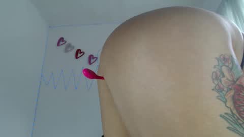 Snapshot of japonesa01 chatting on 04/22/26, 06:53 Monik online show from 04/22/26, 06:53
