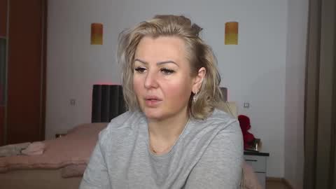 jaqueline88 online show from 01/24/25, 05:53