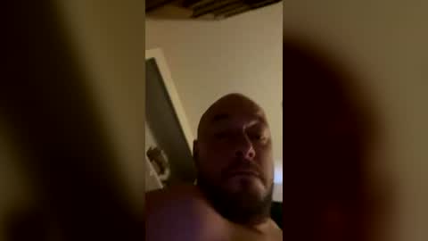 Snapshot of jaredbobared chatting on 06/14/26, 06:32 jaredbobared online show from 06/14/26, 06:32